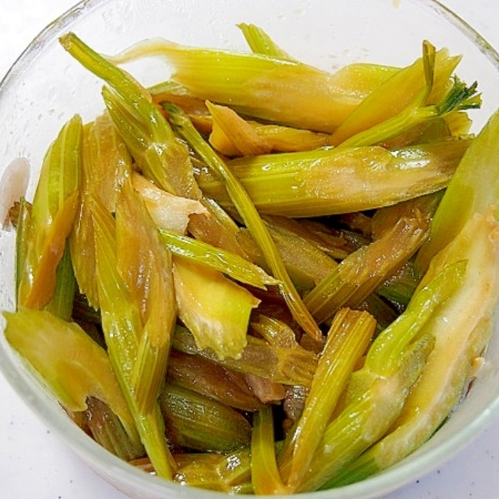 セロリのごま油炒め レシピ 作り方 By よっちごはん 楽天レシピ